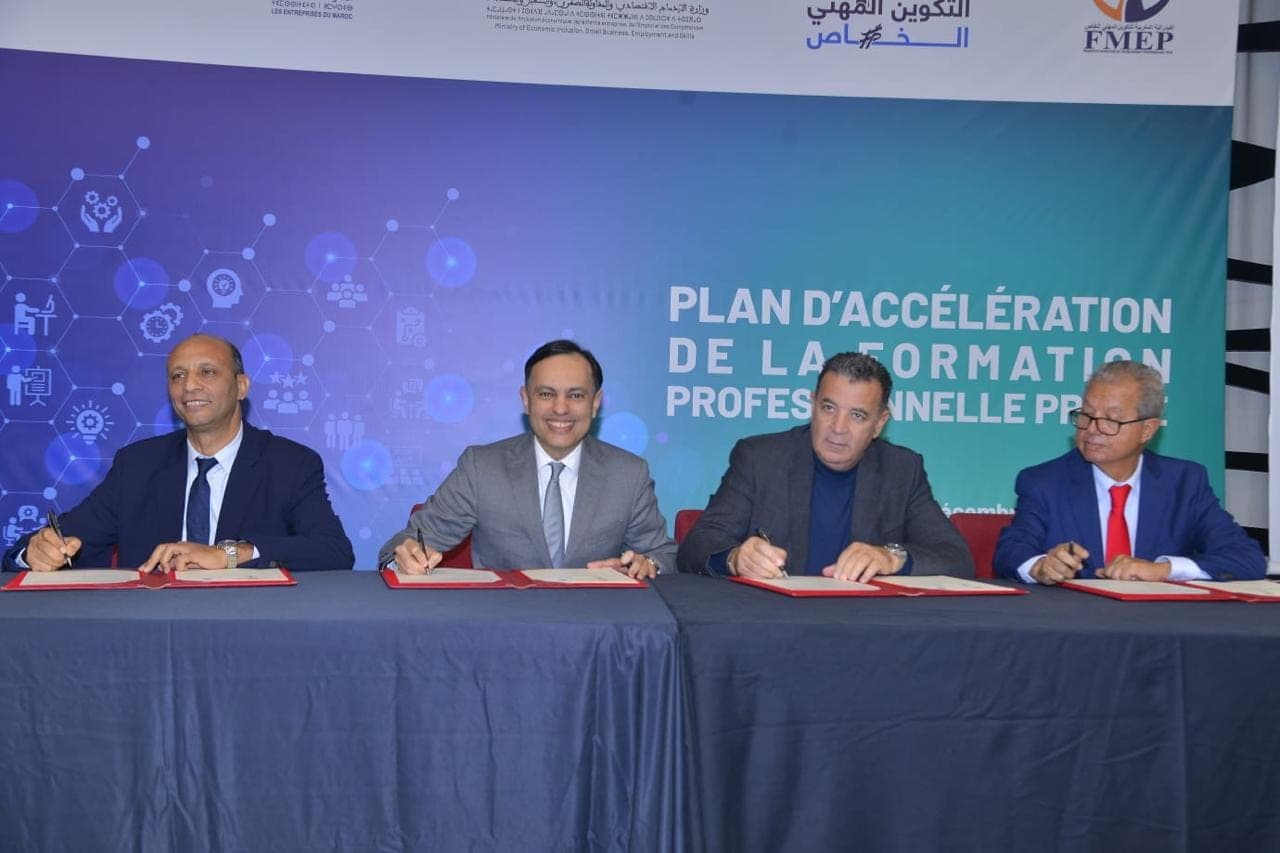 Signature des conventions du plan